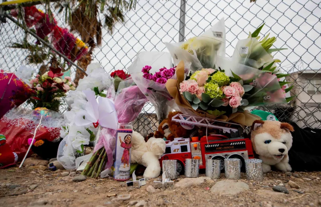 美國發生火災慘劇,亞利桑那州一名父親外出購買聖誕禮物,留下5名2歲至13歲小童在家,期間卻發生大火,鄰居曾試圖救火及爬樓梯救人但失敗,5童全數死亡。