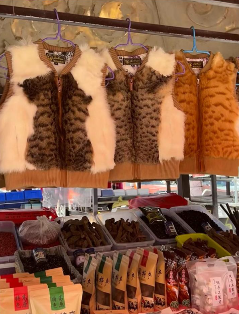 有網民更留言指「甚至能看到貓咪的形狀」。(圖片來源:小紅書)