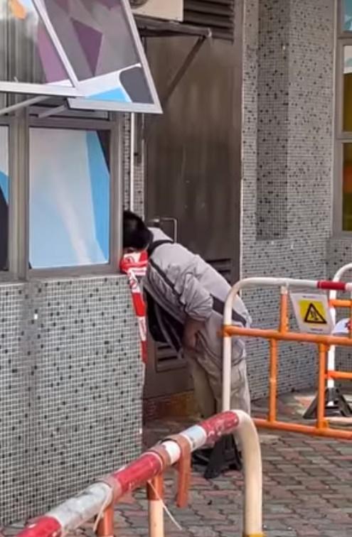 長沙灣漢幼稚園外偷窺自瀆,涉遊蕩被捕。(長沙灣街坊@FB)