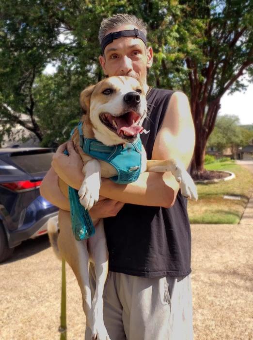 Alva順利來到新家,再次露出燦爛的笑容。(IG)