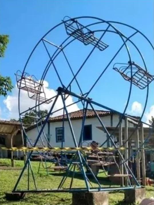 涉事設施已遭圍封。(X)