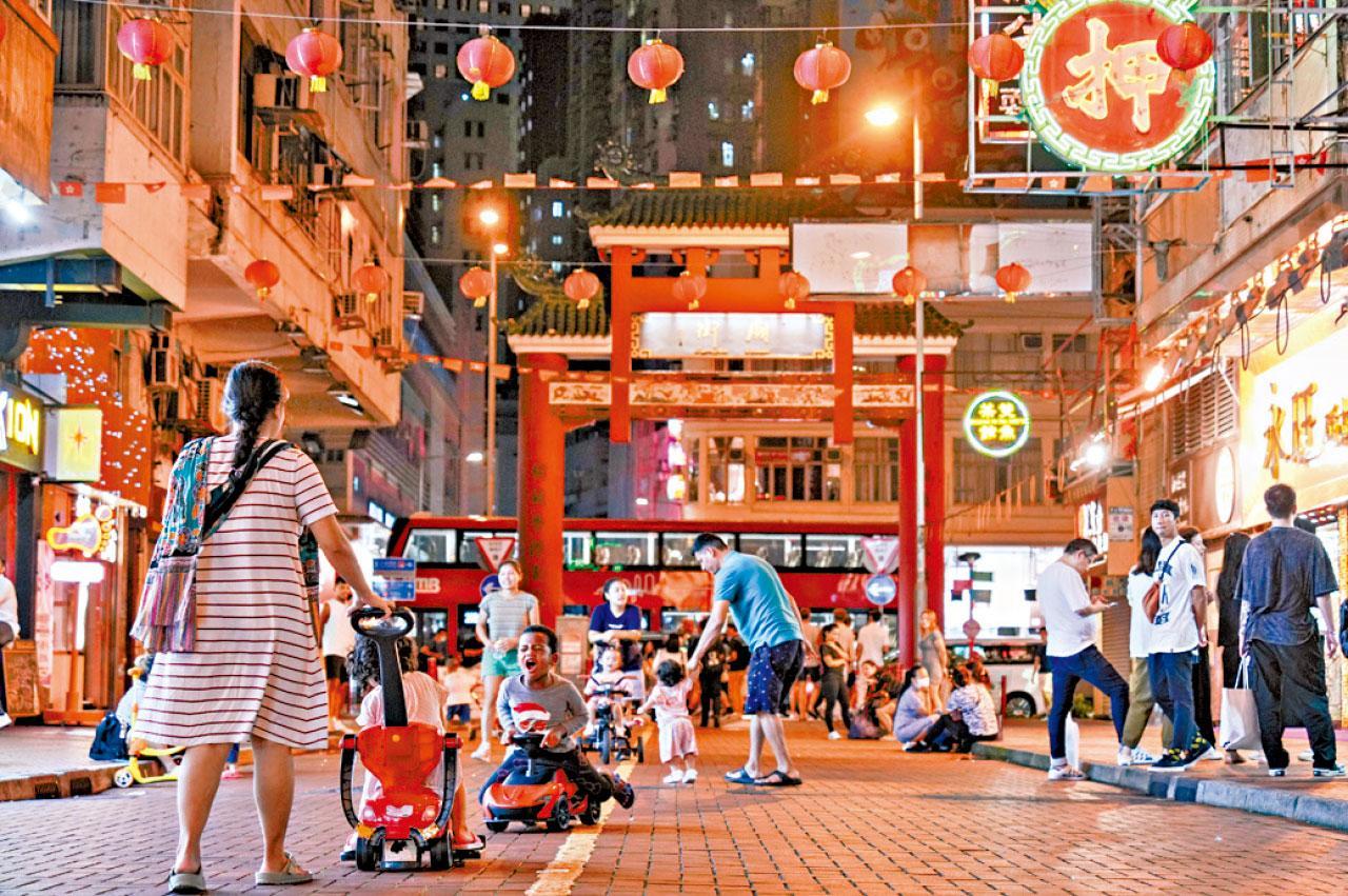 香港夜繽紛|廟街夜市今推行為期半年推廣活動,旅發局指,不就今次活動設訪客目標。