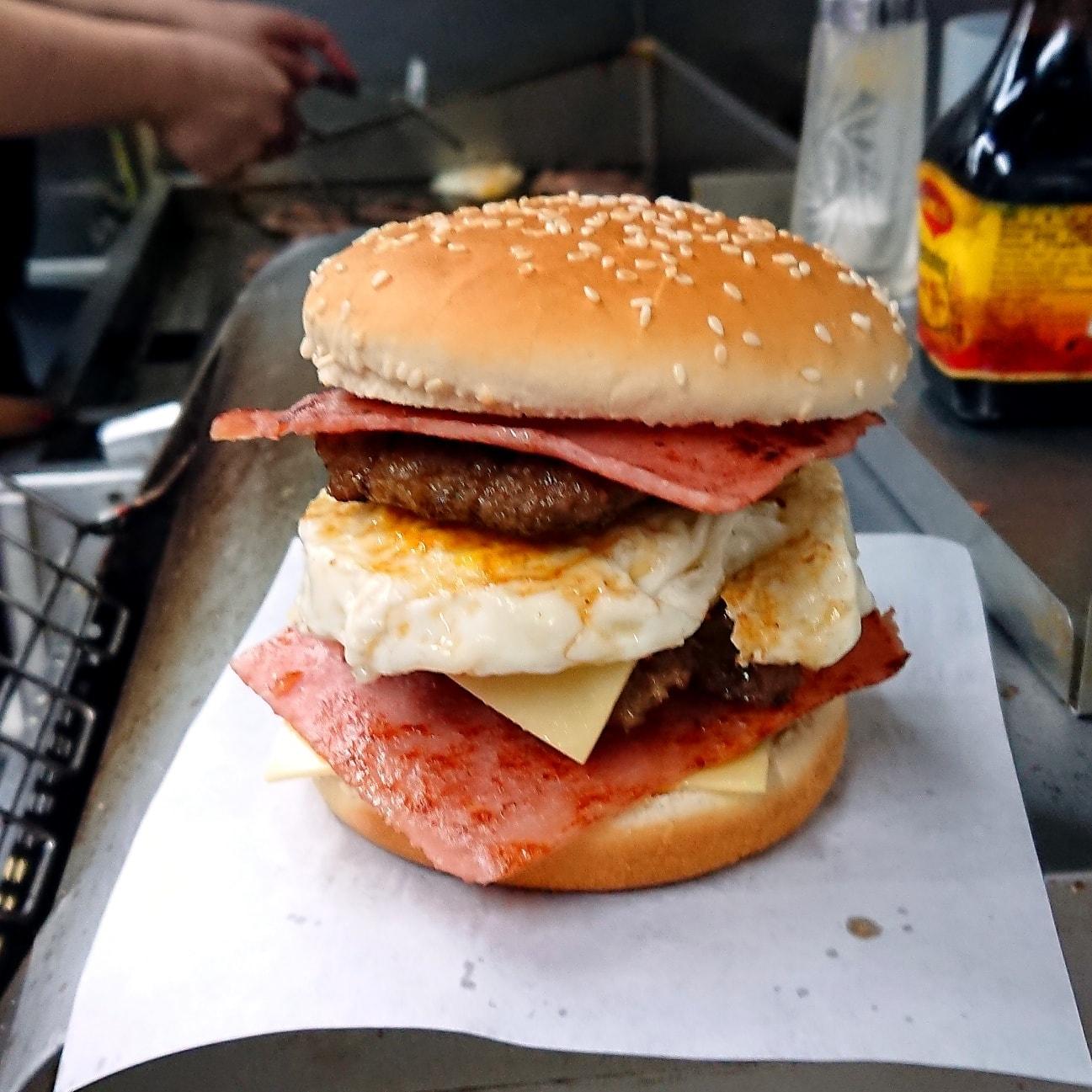 紅磡時新漢堡飽租約期滿結業 店主感謝多年支持「期待未來再見」(時新漢堡飽fb)