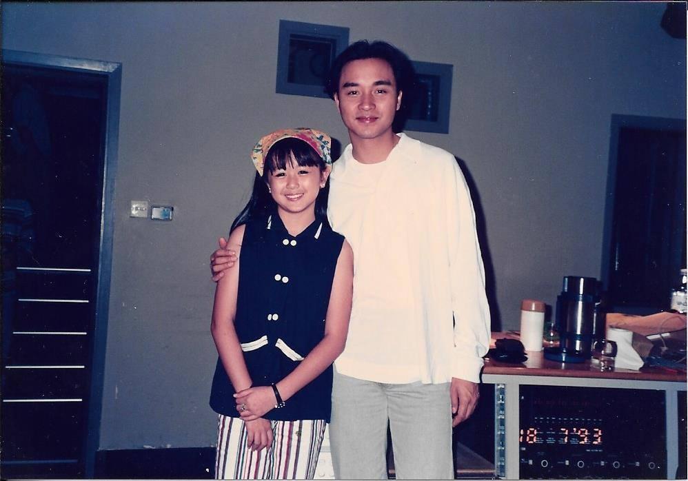 唐寧曾與張國榮等合照(唐寧交社網站)