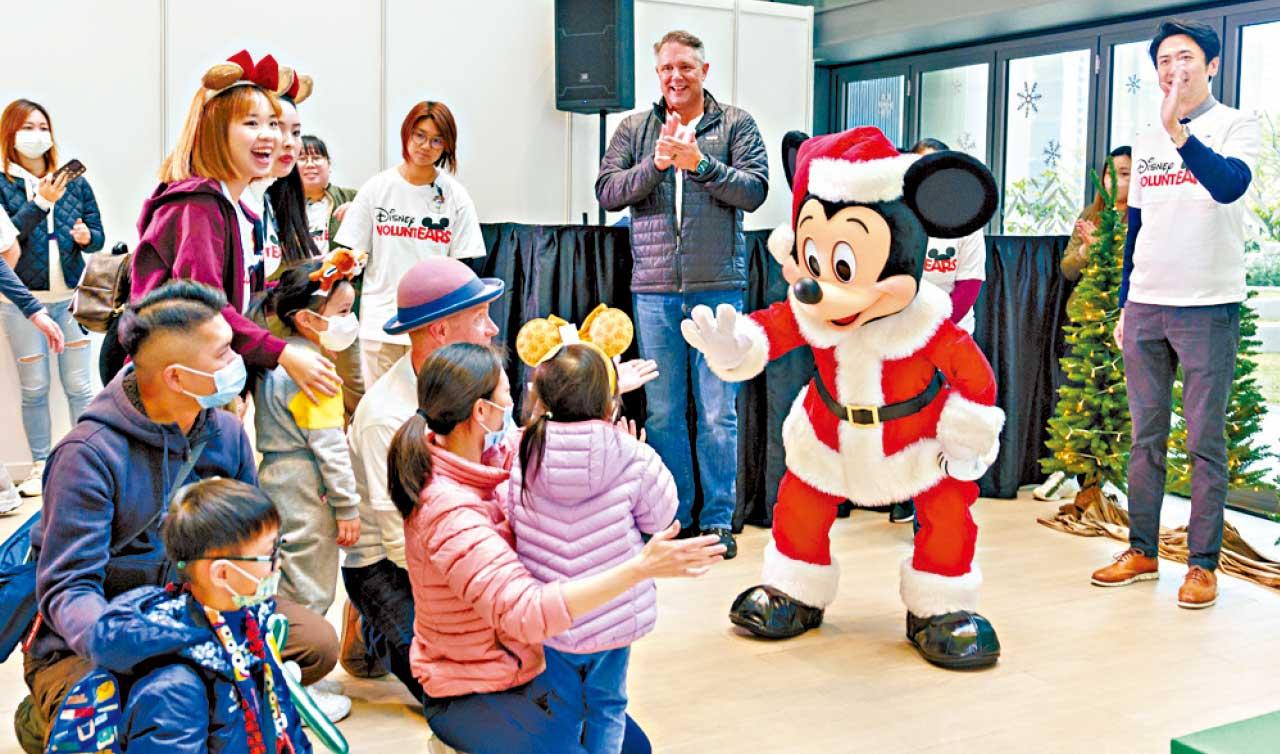 香港迪士尼樂園 玩具捐贈