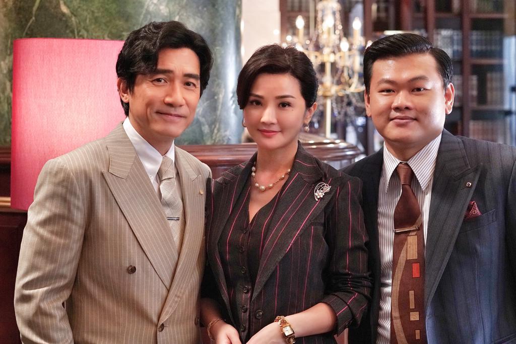 梁朝偉在《金手指》與阿Sa和白只有感情線。