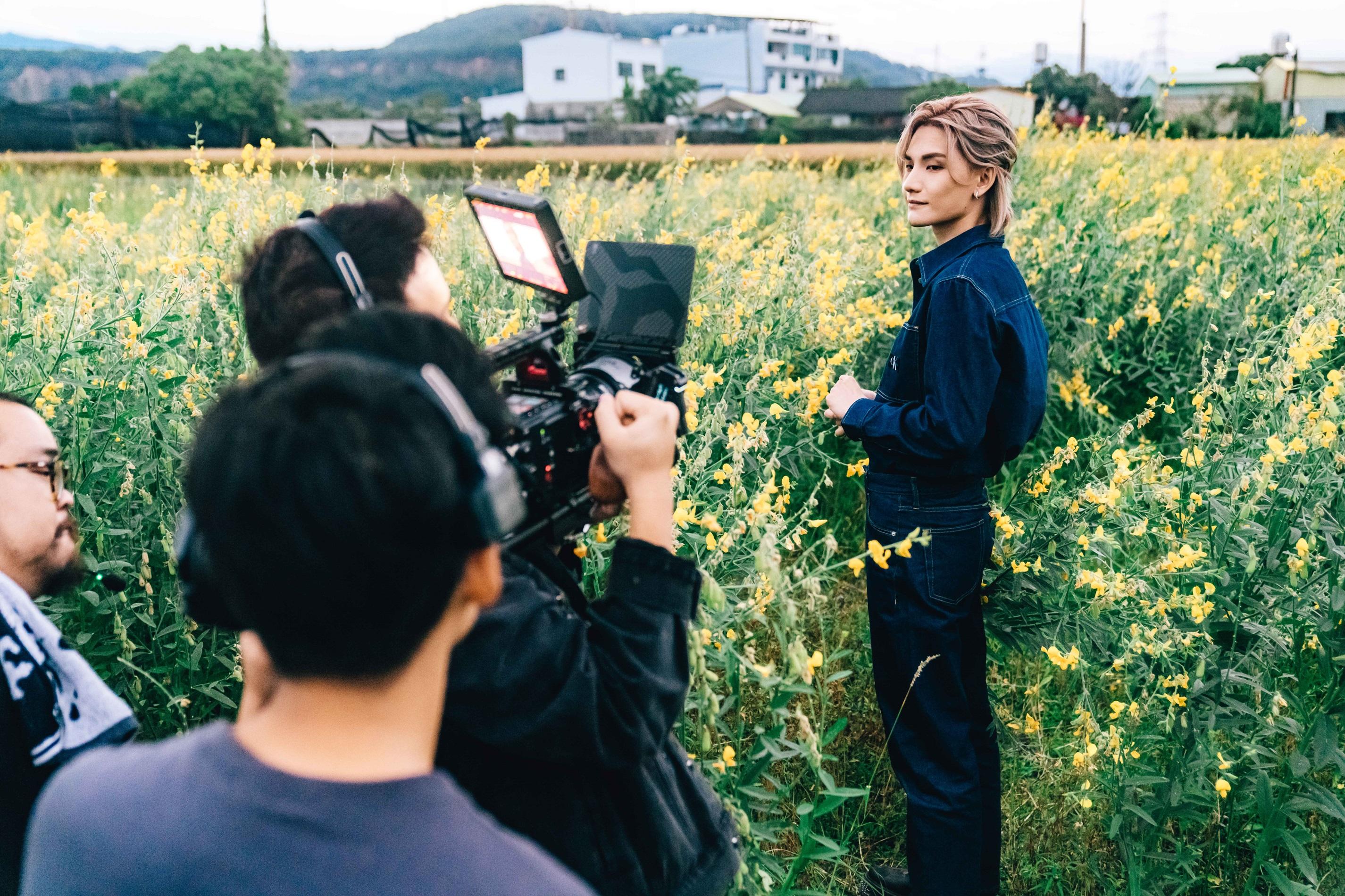 Jeremy自言看台劇長大,特地往台灣為《獨角獸之戀》浪漫MV。