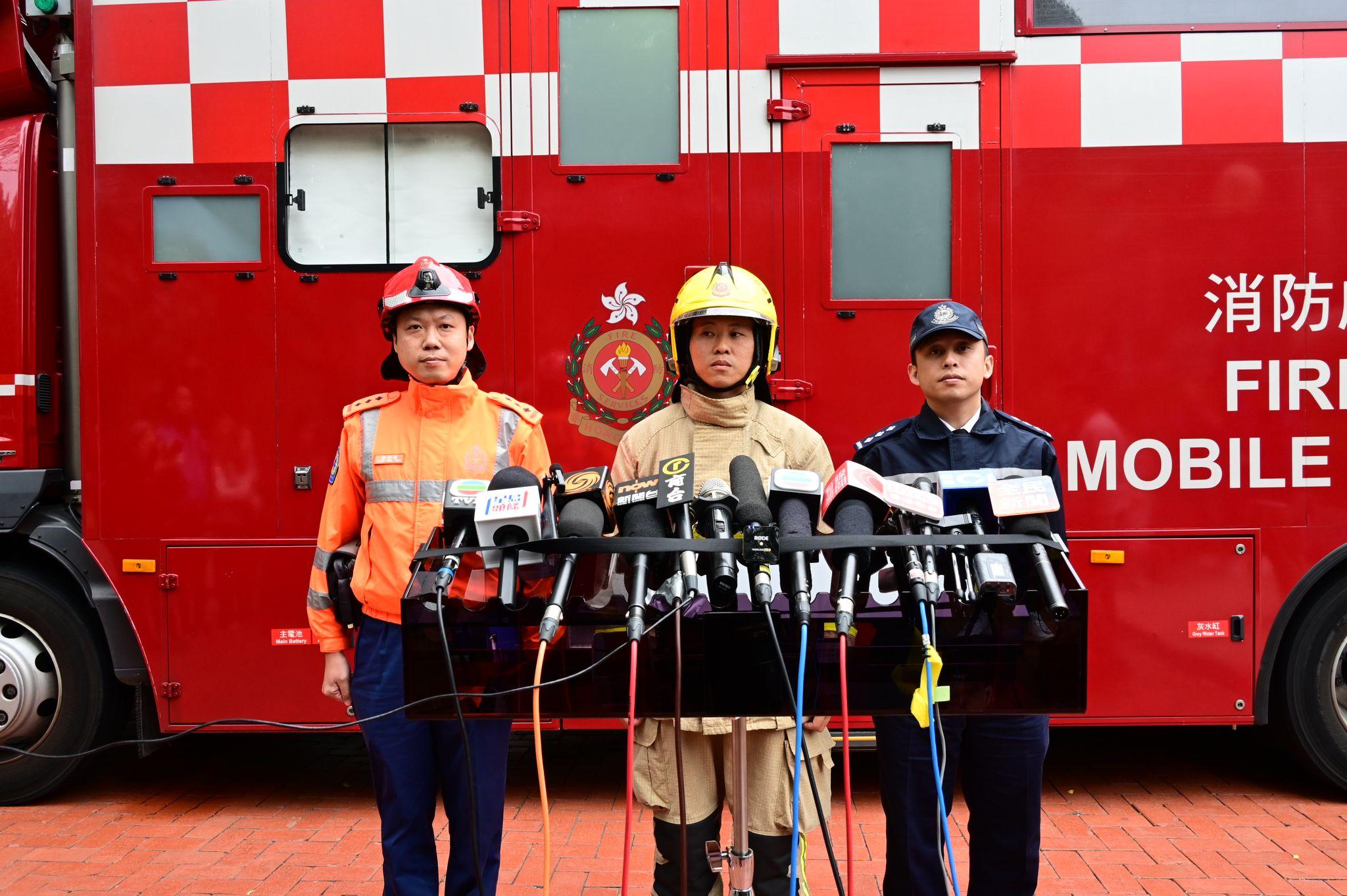 警方及消防指,火警起因有可疑,警方將循債務及家庭糾紛方向調查。