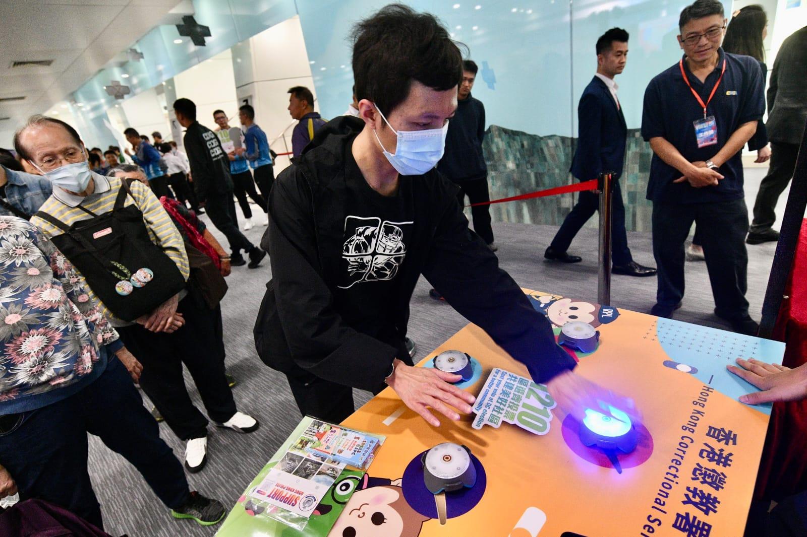 現在設有攤位遊戲。