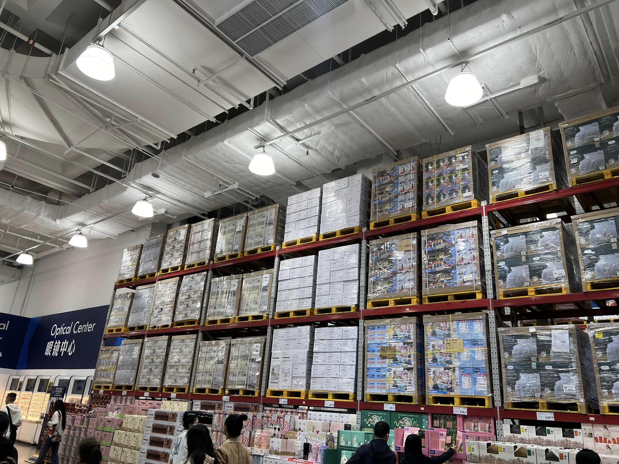 港人北上深圳消費成新常態,當中最熱門必到地方必定是山姆超市,日用品、家品電器價錢實惠,吸引不少港人特意「朝聖」掃貨。(網上圖片)