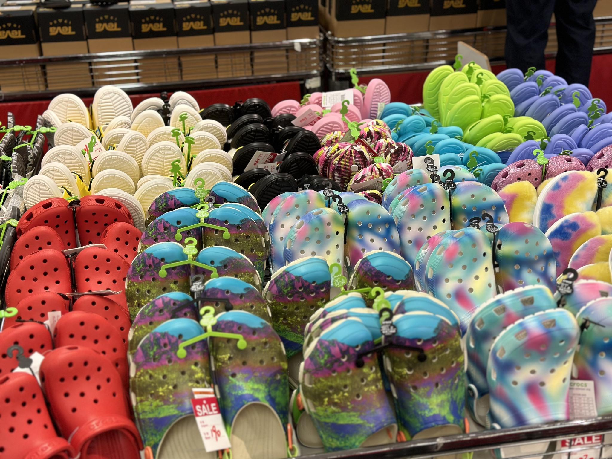 銅鑼灣開倉|馬拉松運動服飾減價至2折起,CROCS鞋