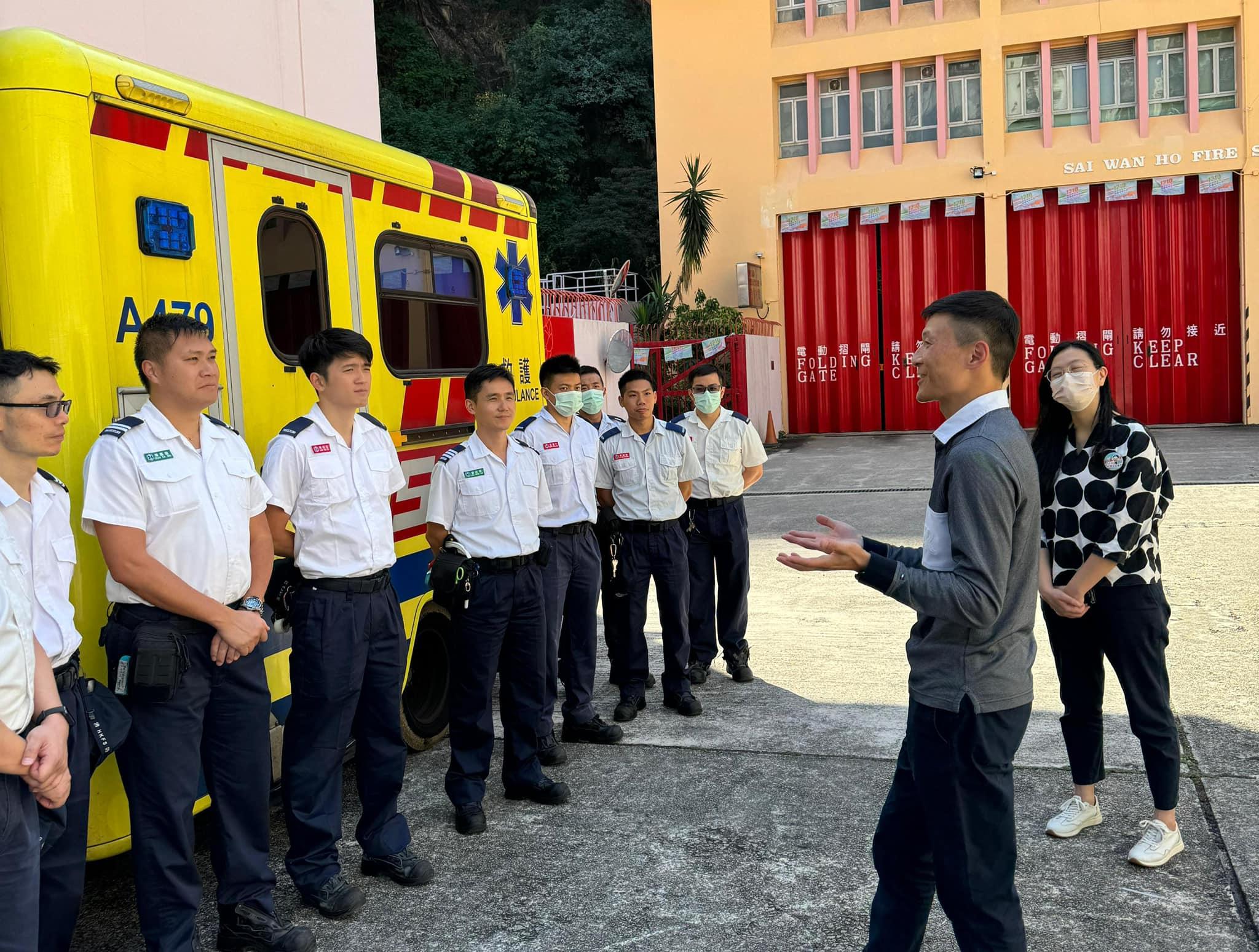 區議會選舉2023|律部隊動員 鄧炳強:重要日子從不缺席 (@fb香港消防處 Hong Kong Fire Services Department 圖片)