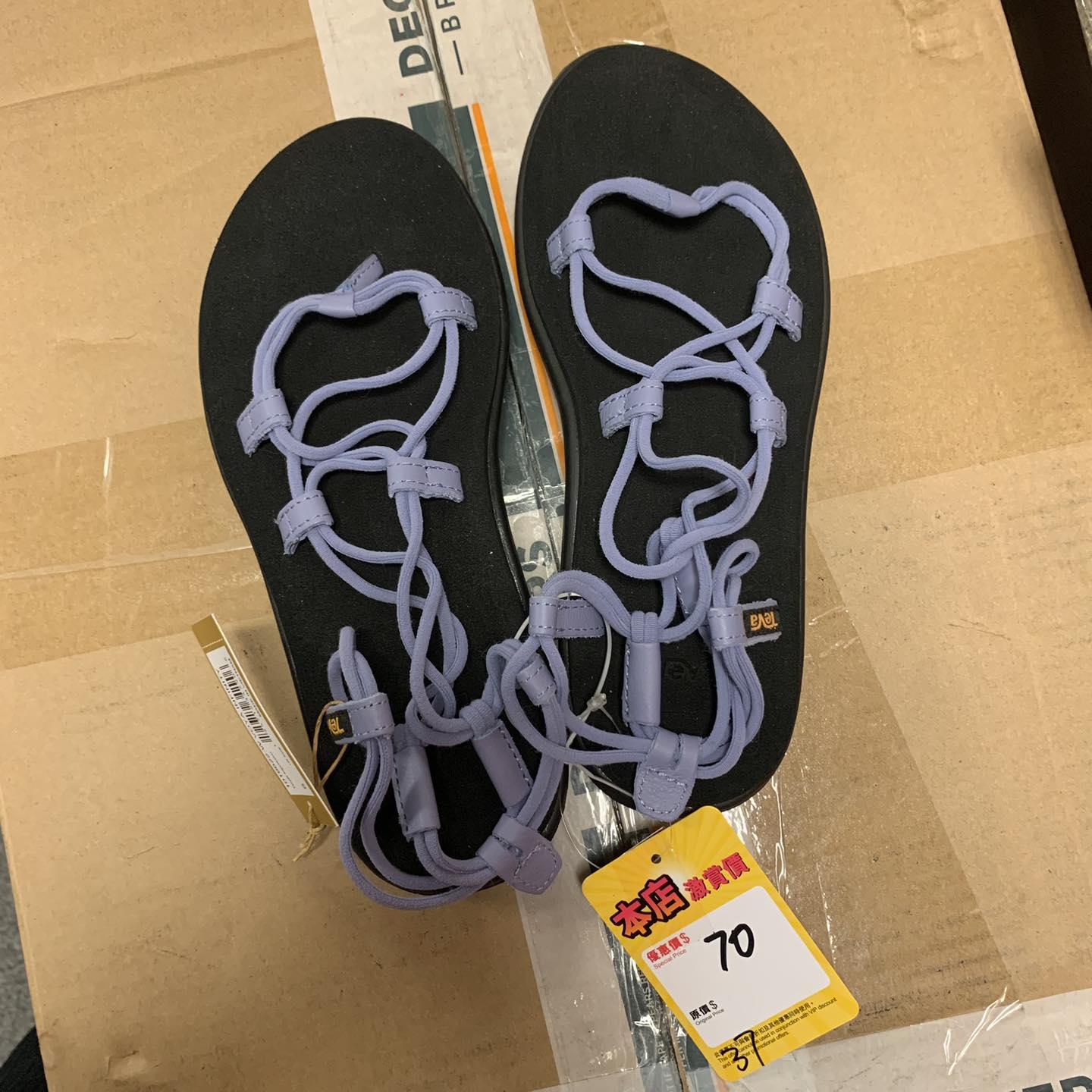 馬拉松便服及運動名牌開倉,拖鞋款色多