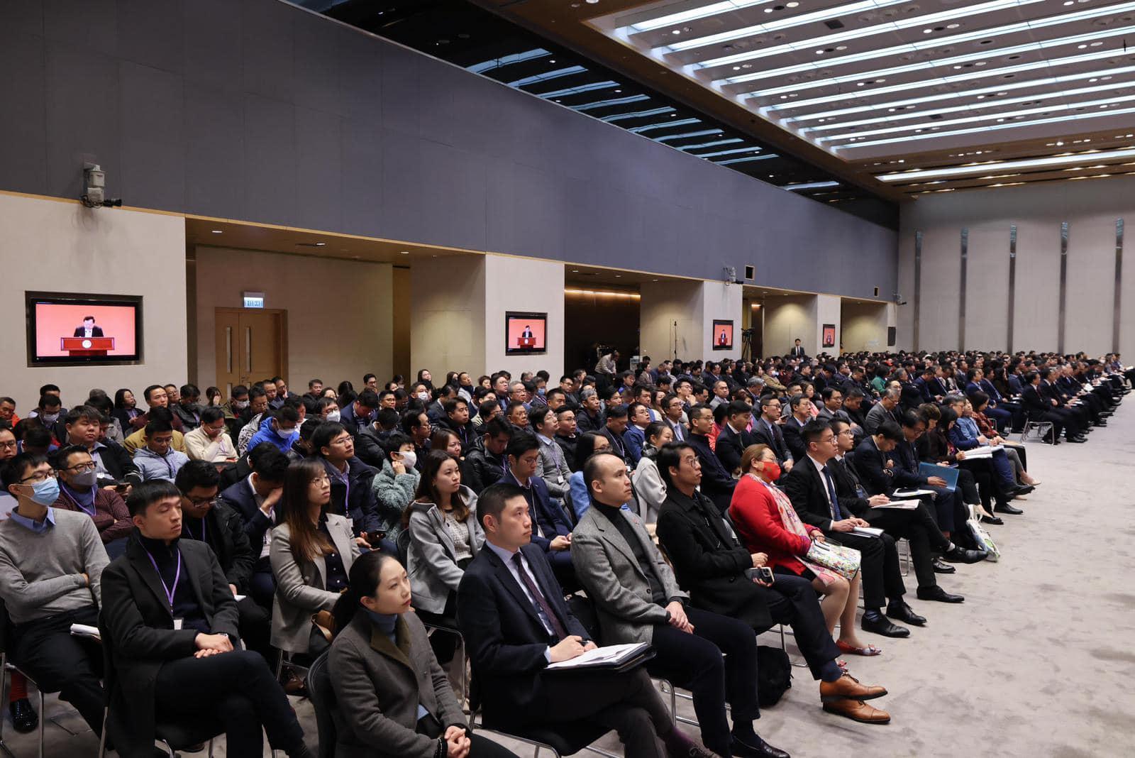 夏寶龍冀各界以香港和國家的「大我」作考慮點 不要計較「小我」的利益