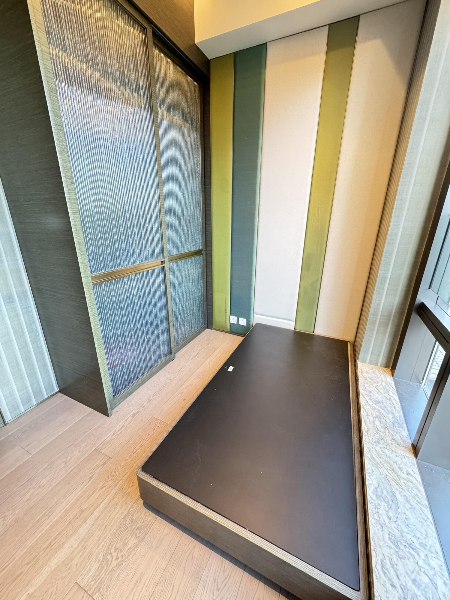 睡房間隔闊落四正。