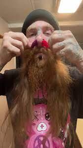 美國男子Colton Pifer 2.6cm鼻環洞打破健力士世界紀錄