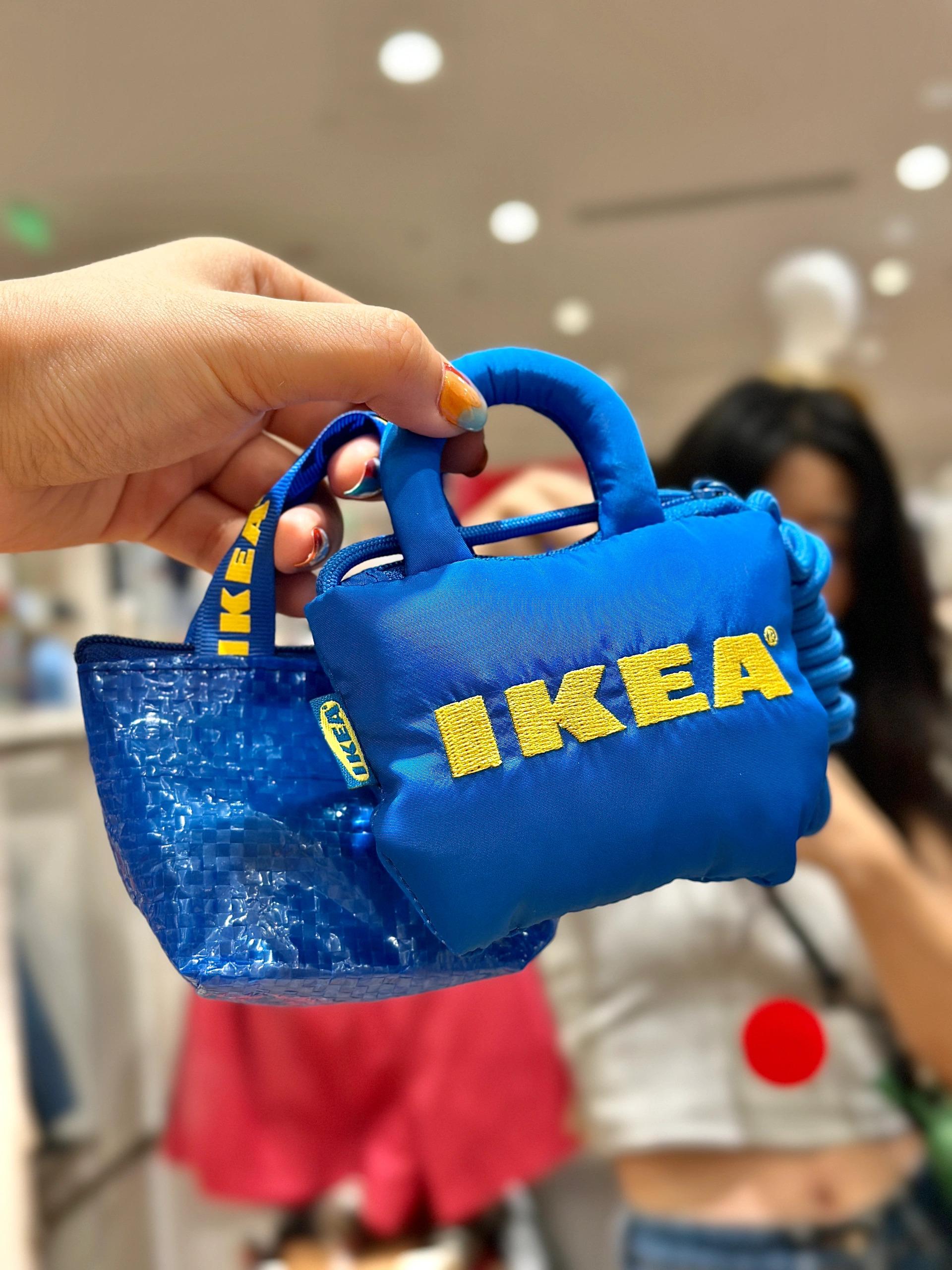 早前掀起網上熱議的IKEA藍色「小廢包」終於登陸香港