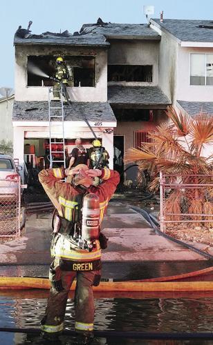 美國發生火災慘劇,亞利桑那州一名父親外出購買聖誕禮物,留下5名2歲至13歲小童在家,期間卻發生大火,鄰居曾試圖救火及爬樓梯救人但失敗,5童全數死亡。