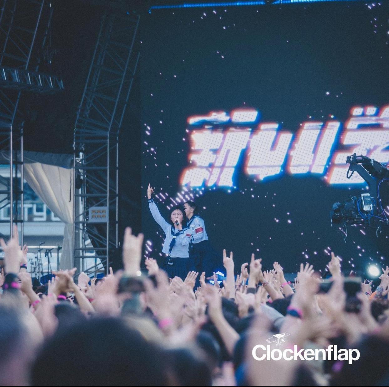 ATARASHII GAKKO!今日下午現身《Clockenflap音樂節》的Orbit Stage。