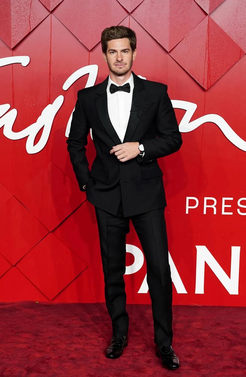 Sam Smith女服贏大獎 影后超模雲集英國時裝頒獎禮