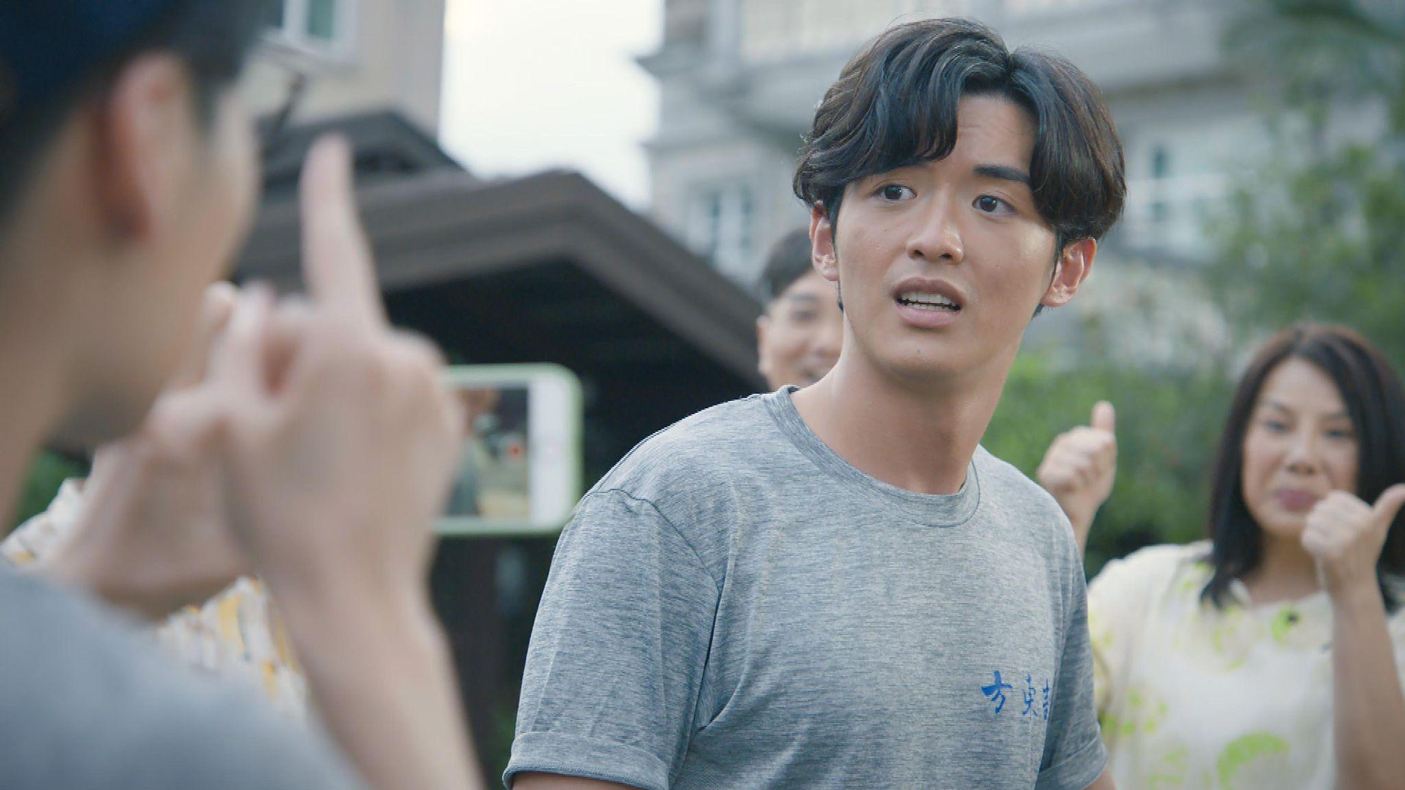 現年32歲嘅阮浩棕出身自演藝世家