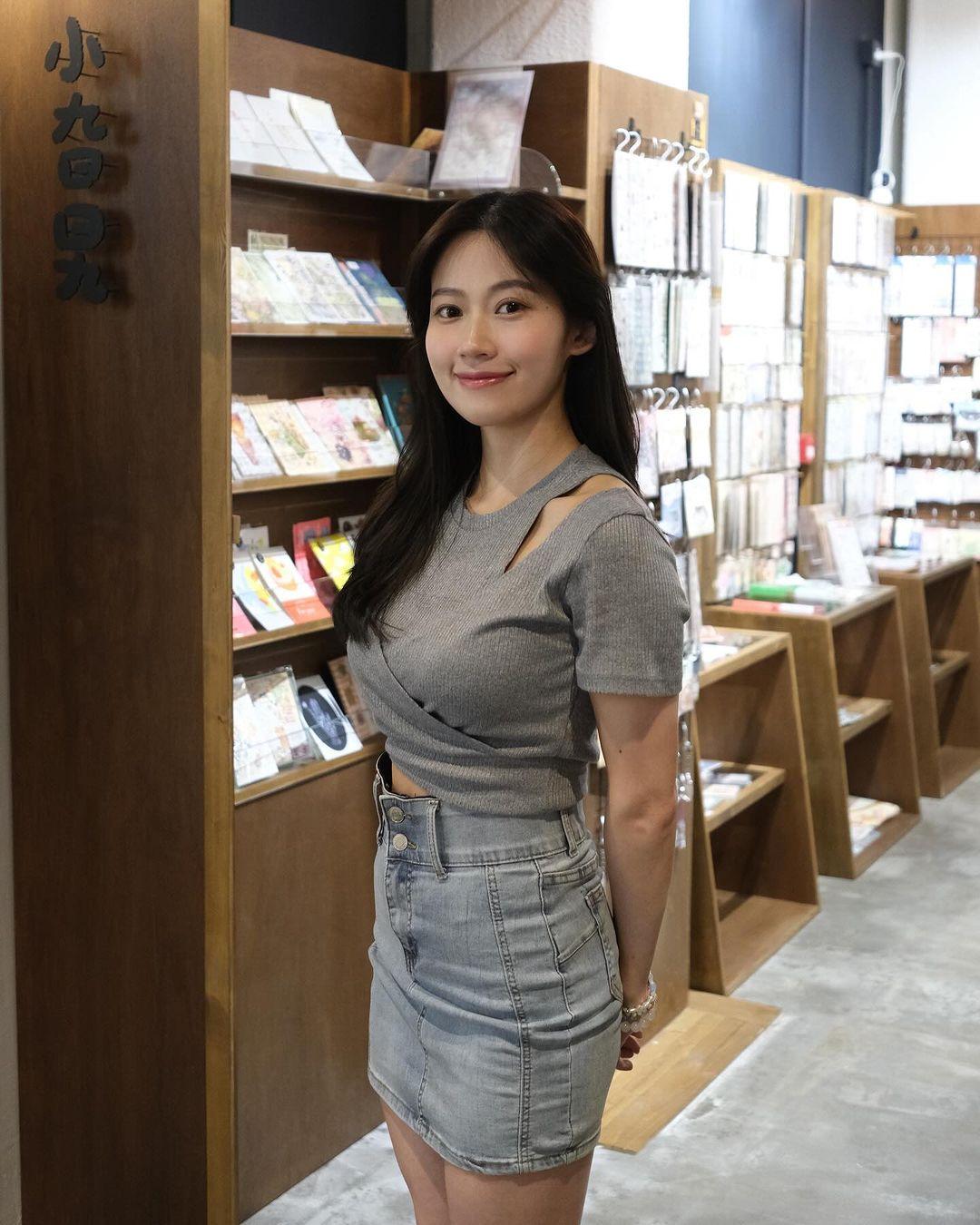 波波黃婧靈身材突出,一度於TVB多個節目中曝光(波波黃婧靈IG)