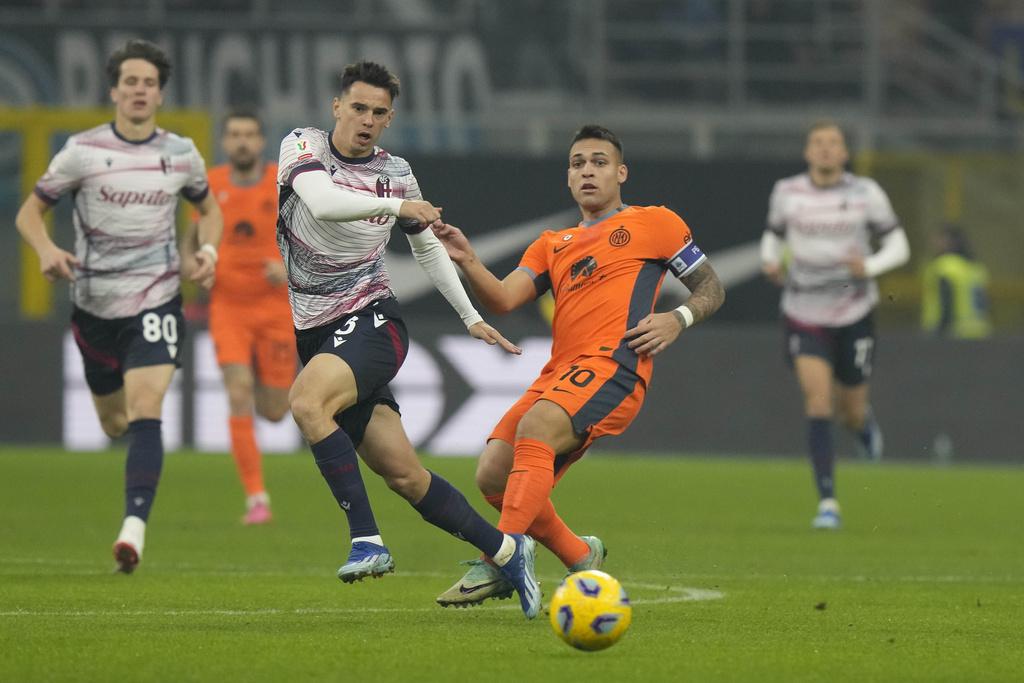 國際米蘭在意大利盃16強,加時不敵博洛尼亞。(路透社)