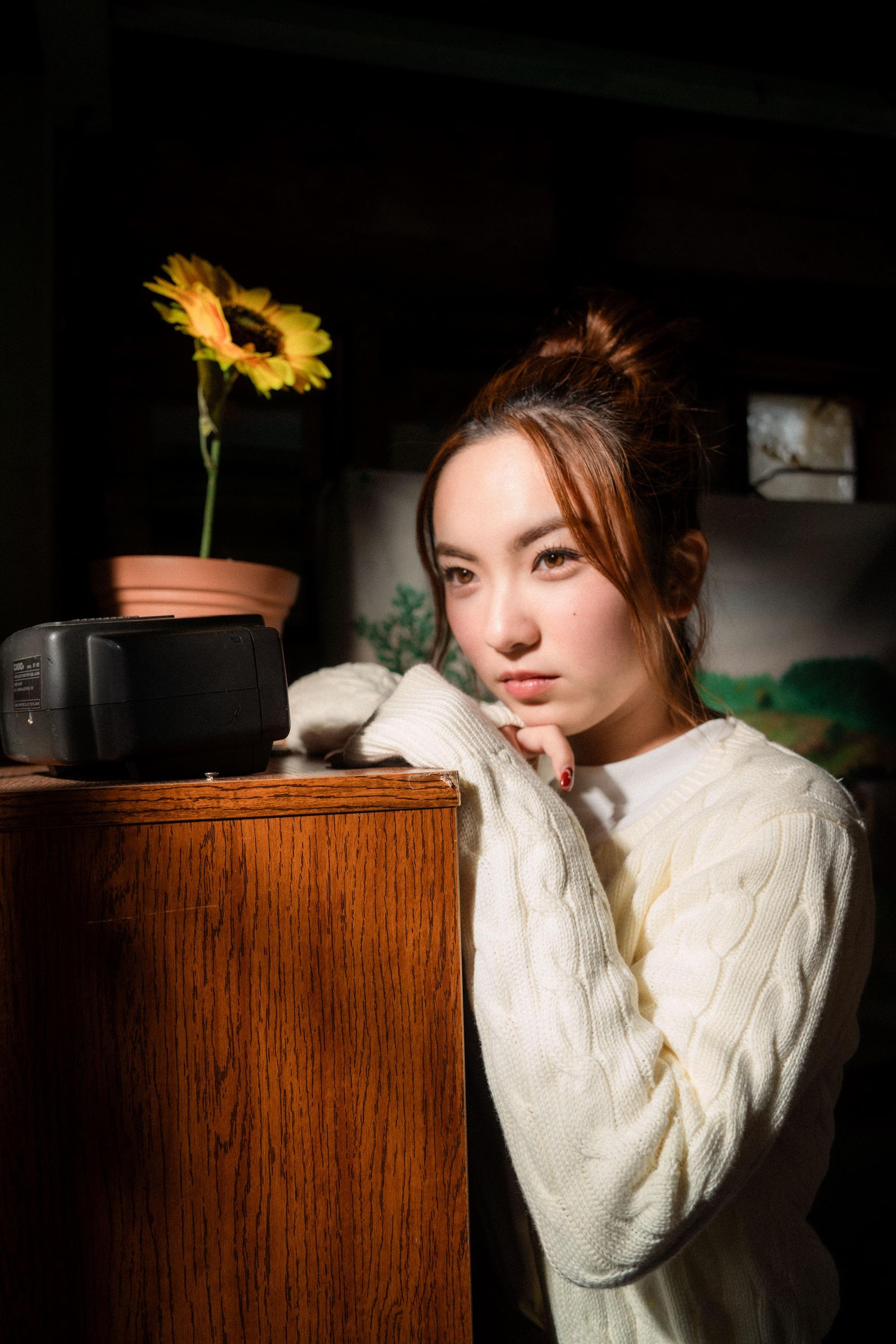 榛綦加盟新唱片公司推出個人單曲《旅程多得你守望》。