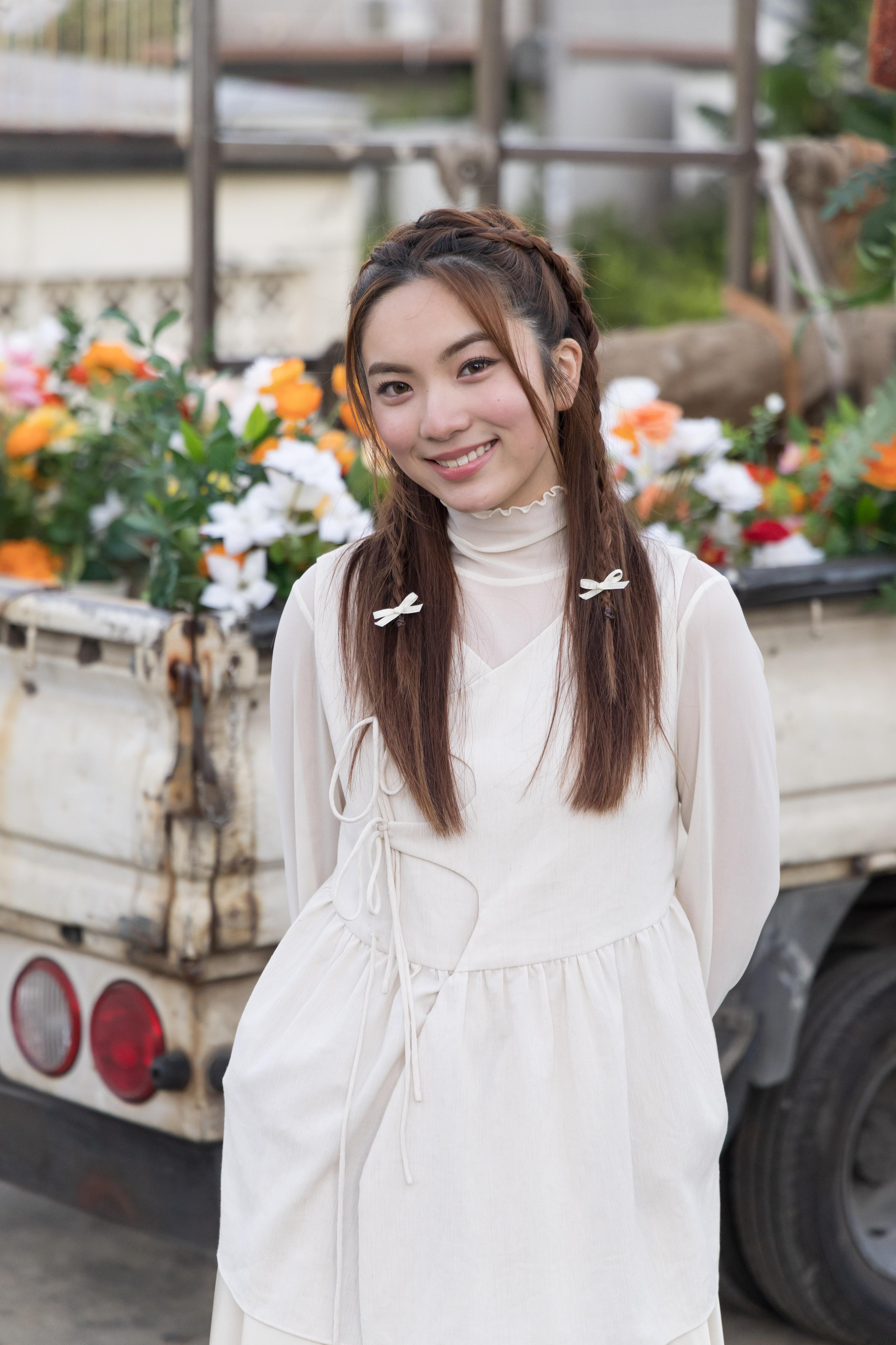 榛綦加盟新唱片公司推出個人單曲《旅程多得你守望》。