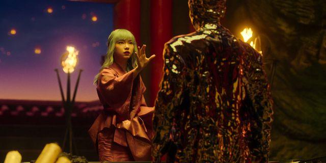 劇集上架後,以牡丹一角最受爭議。