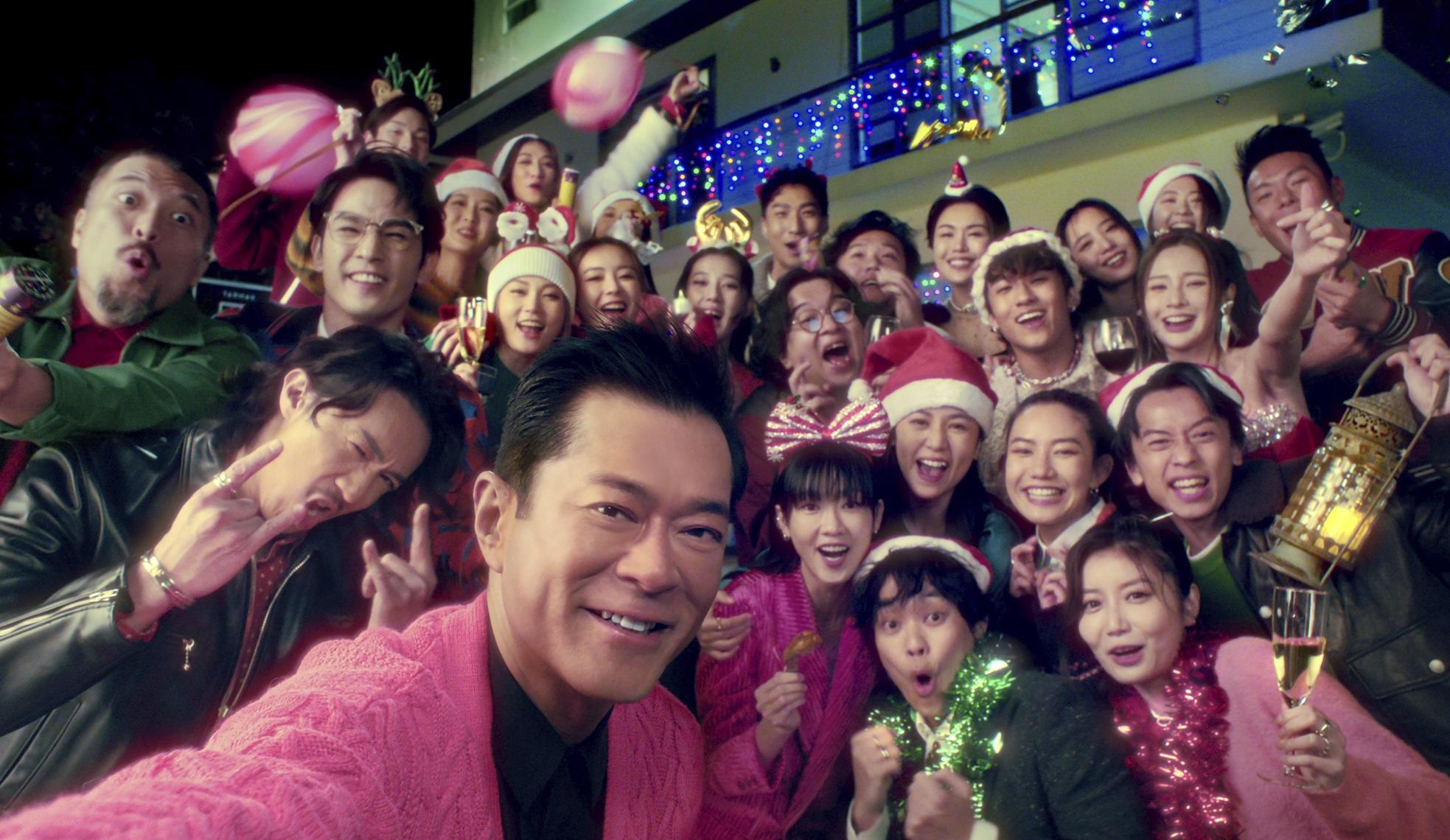 古天樂旗下歌手推應節歌《聖誕 Present Tense!》,老闆於歌曲MV中驚喜現身。