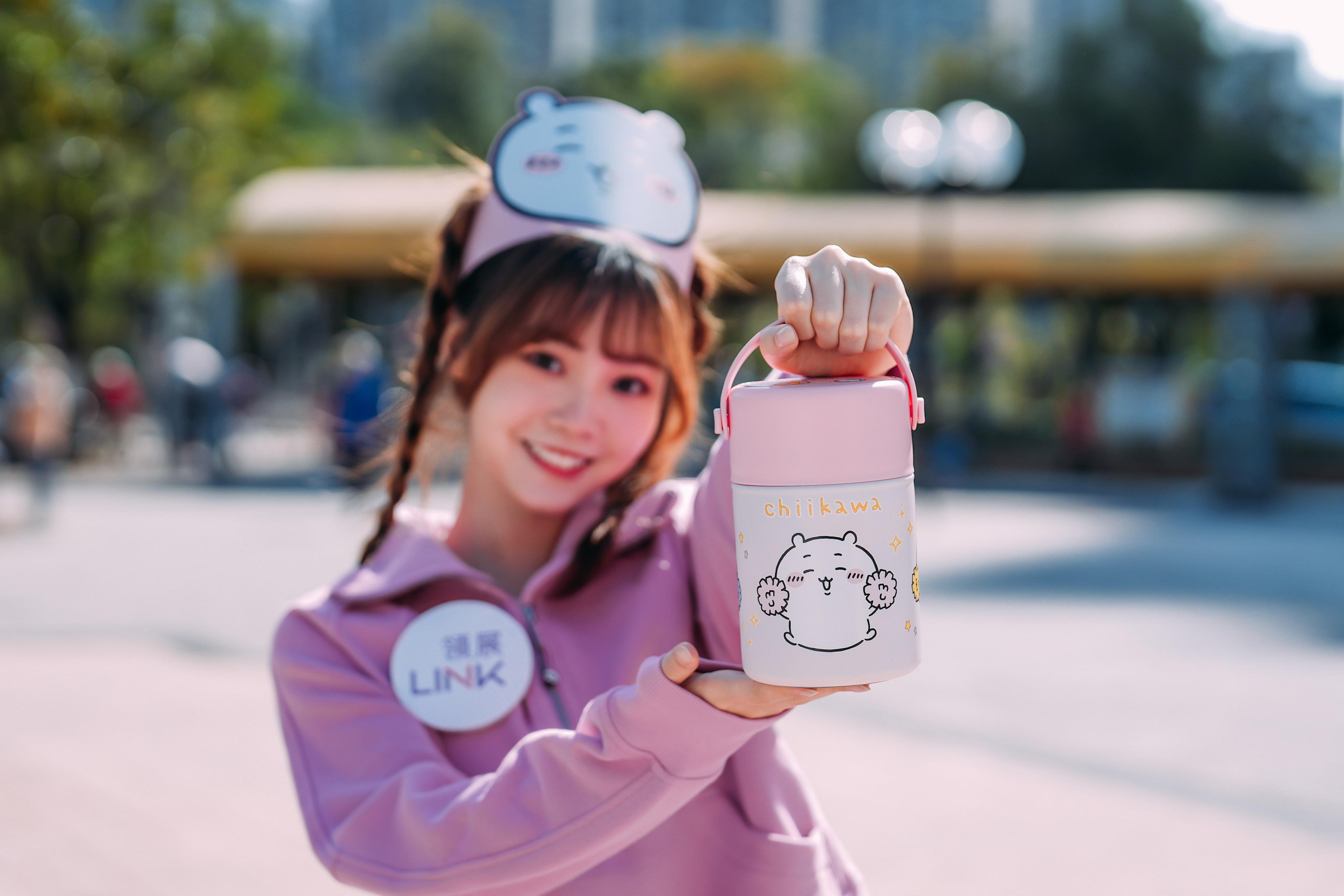 「Chiikawa 節日狂歡消費賞」,憑消費即可換領獨家限定Chiikawa小可愛精美禮品。