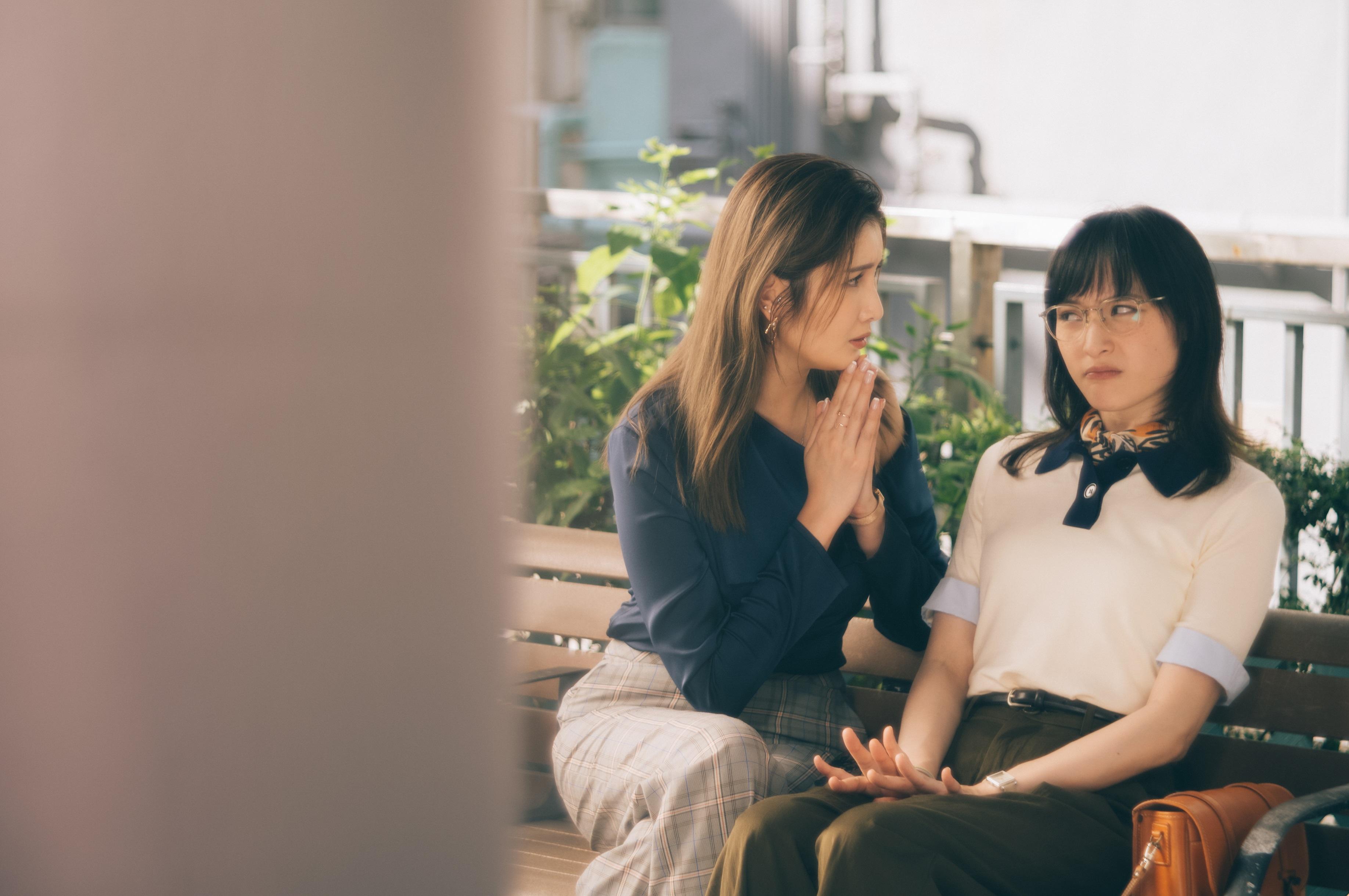 沈殷怡與陳漢娜在港版《社內相親》演一對閨密。