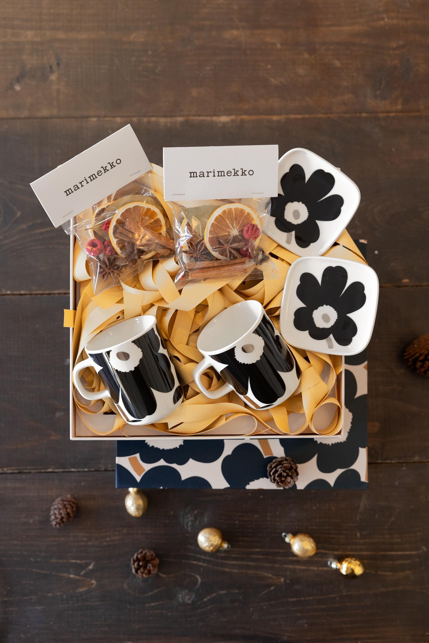 2023 Holiday Special Gift Box (Hong Kong Exclusive) $759