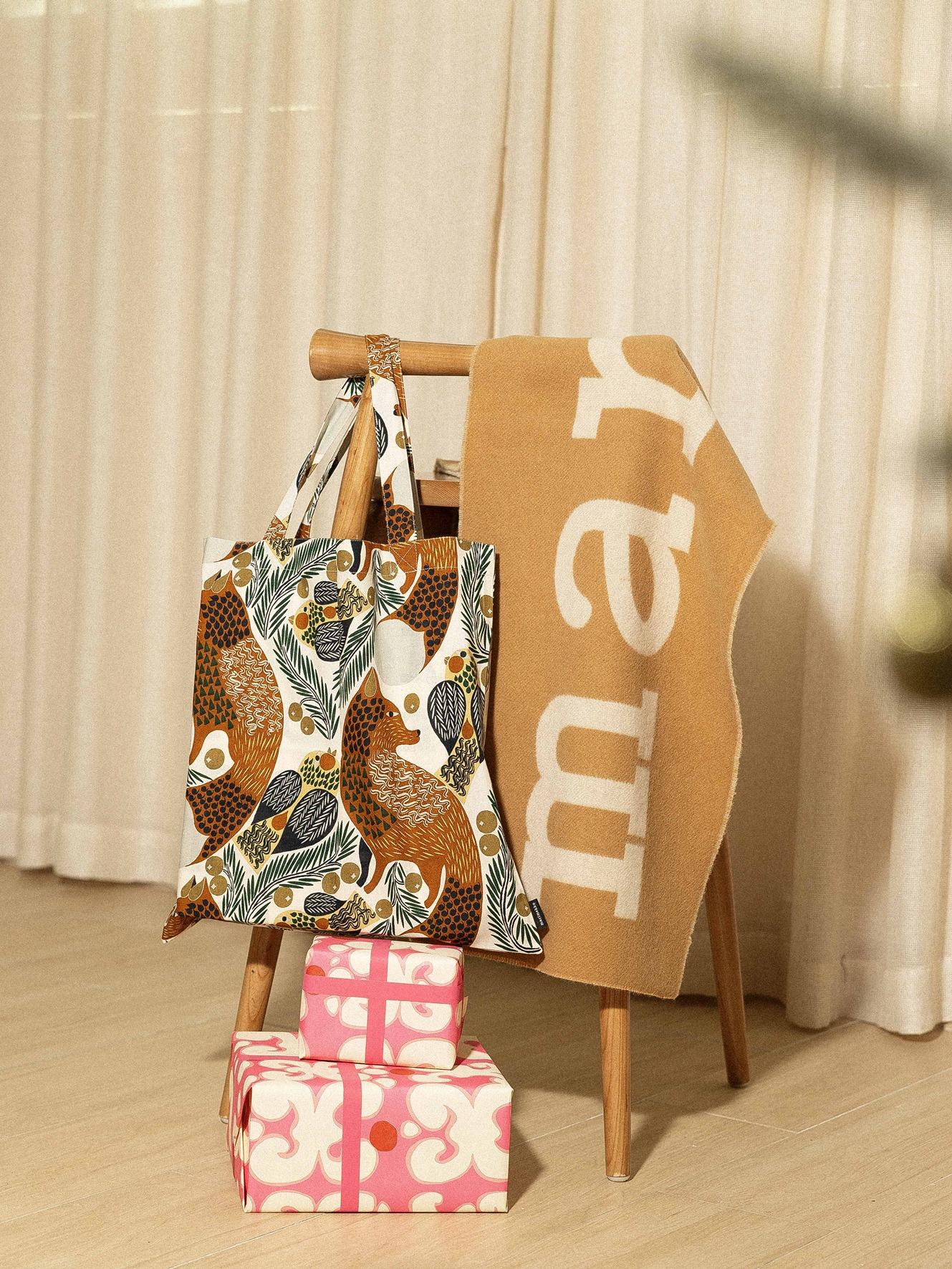 Bag & Scarf X’mas Combo Set $1,999