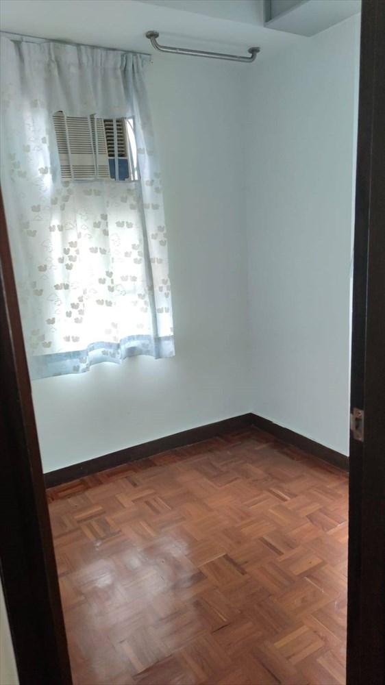 單位為兩房間隔,每間房均四正實用。(代理提供)