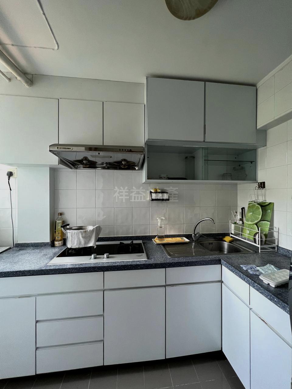 單位廚房面積闊大,配套算新淨。(代理提供)