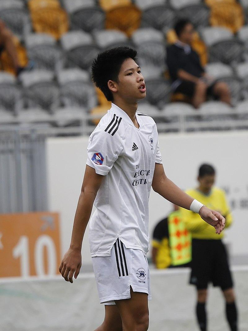 周子謙去年夏天獲港會一隊主教練東尼咸美頓邀請出戰港超,更有不少上陣機會,力抗各隊高質素前鋒,是港會去季成績異軍突起的其中一個驚喜。(網上圖片)