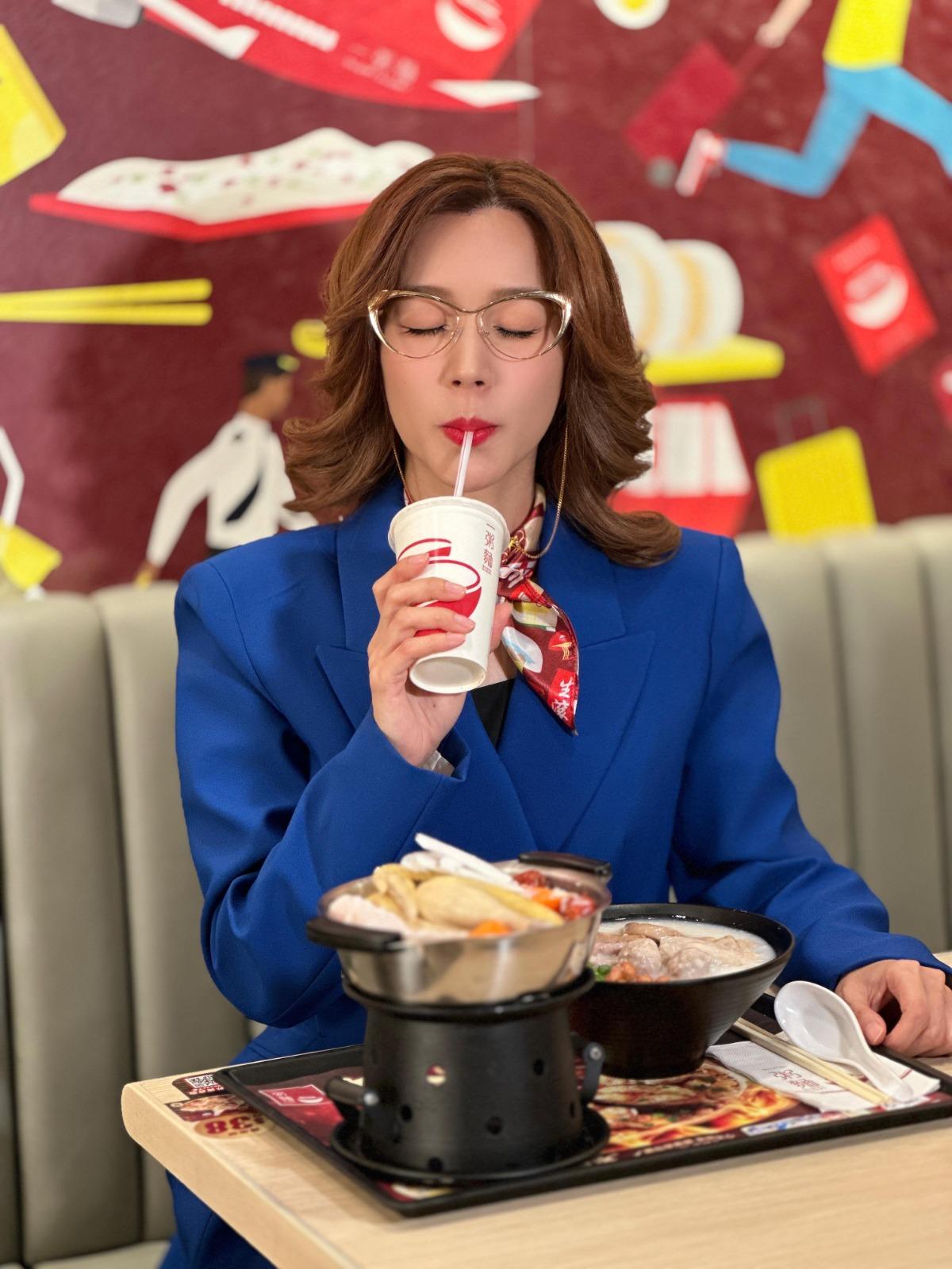 傅嘉莉《香港人在北京》神還原「火雞姐」莫文蔚後,獲廣告商垂青飾演《食神》薛家燕一角