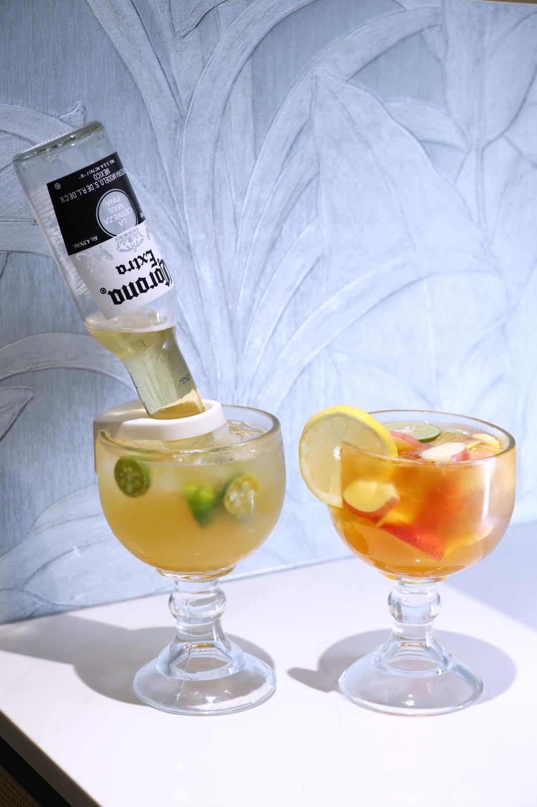 右:鮮果冷泡伯爵冰茶 ($68)、左:四季柑香茅 Corona 啤酒($88)(攝:林俊源)