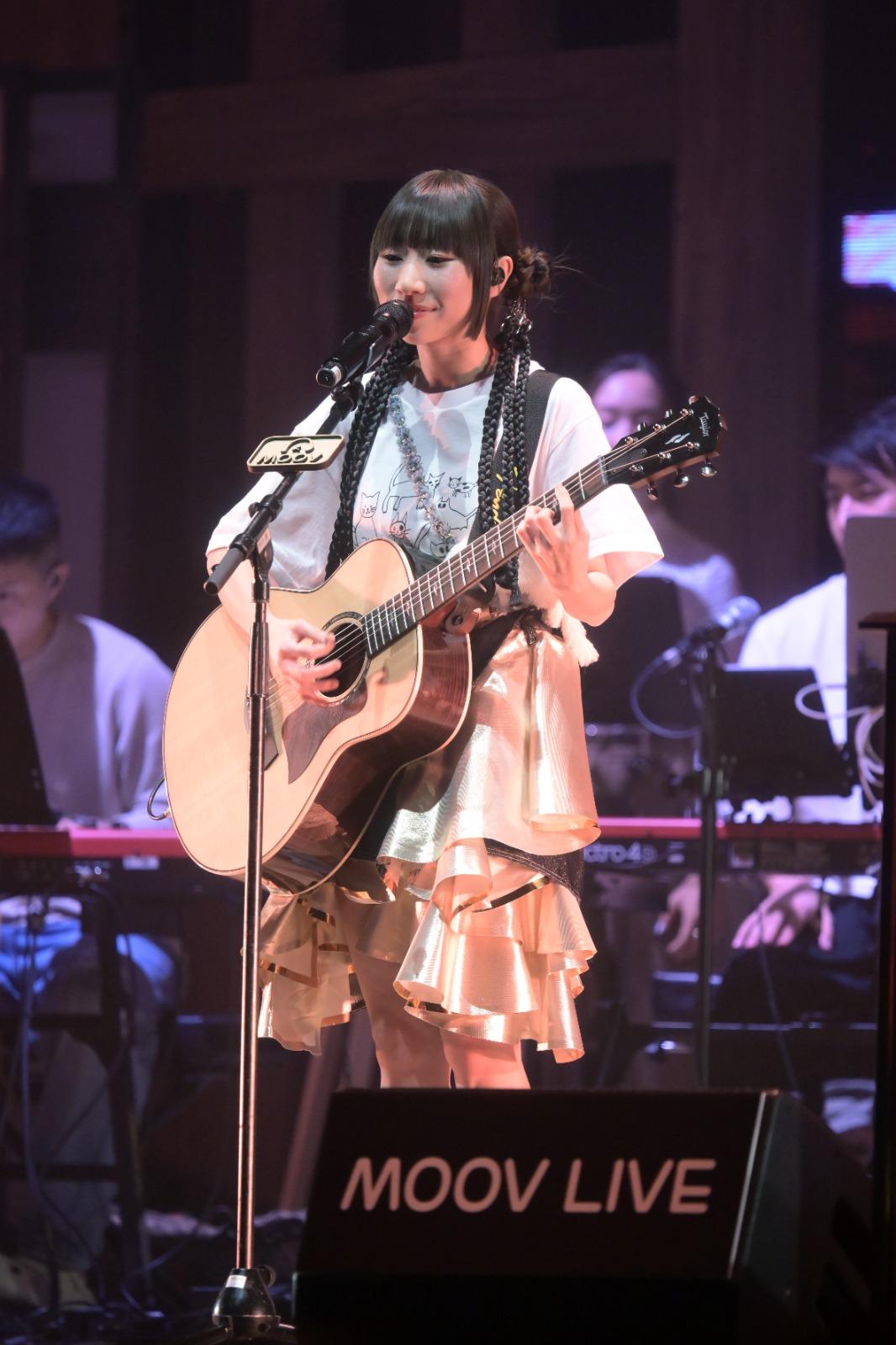 出道4年的麗英於麥花臣場館舉行首個個人音樂會《MOOV Live 麗英》。