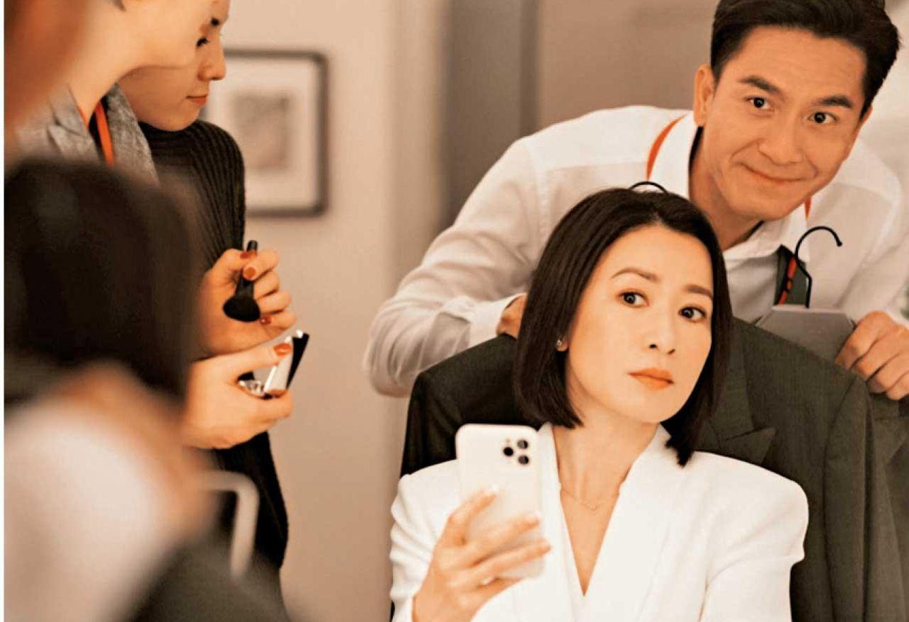 佘詩曼形容《新聞女王》的Man姐是觀人於微的很厲害女友。(林俊源攝)