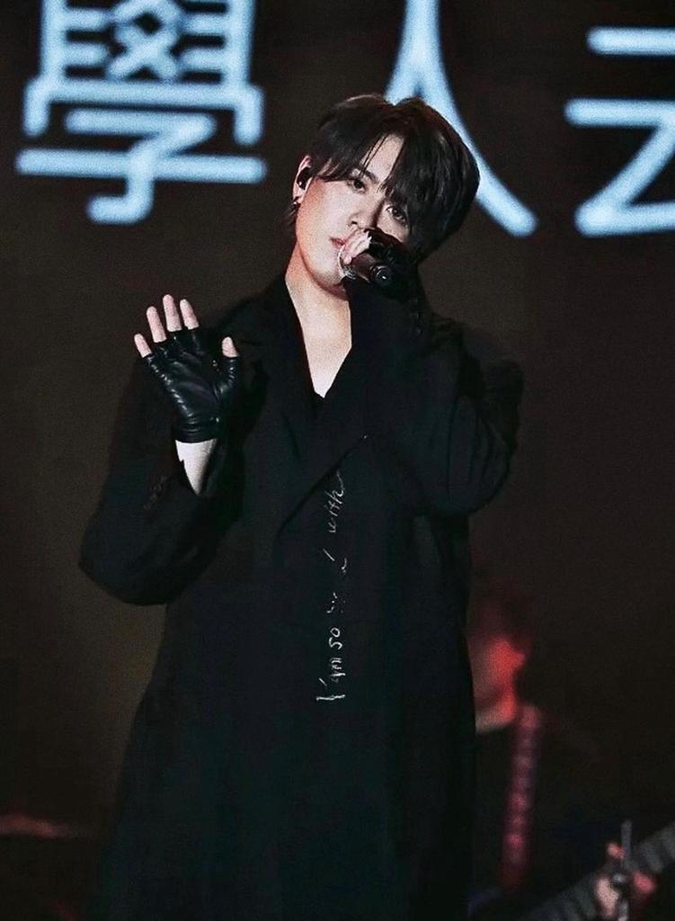 商台公布「叱咤樂壇我最喜愛的歌曲」二十強走勢,姜濤憑《DUMMY》和《濤》佔兩首。