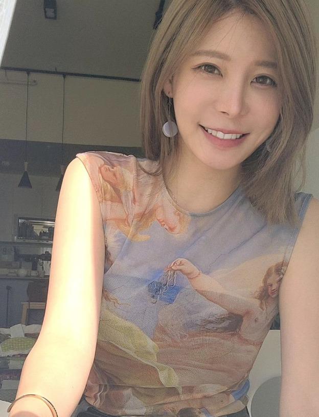 孟子第73代孫女孟慶而IG Followers達5.6萬(孟慶而IG)