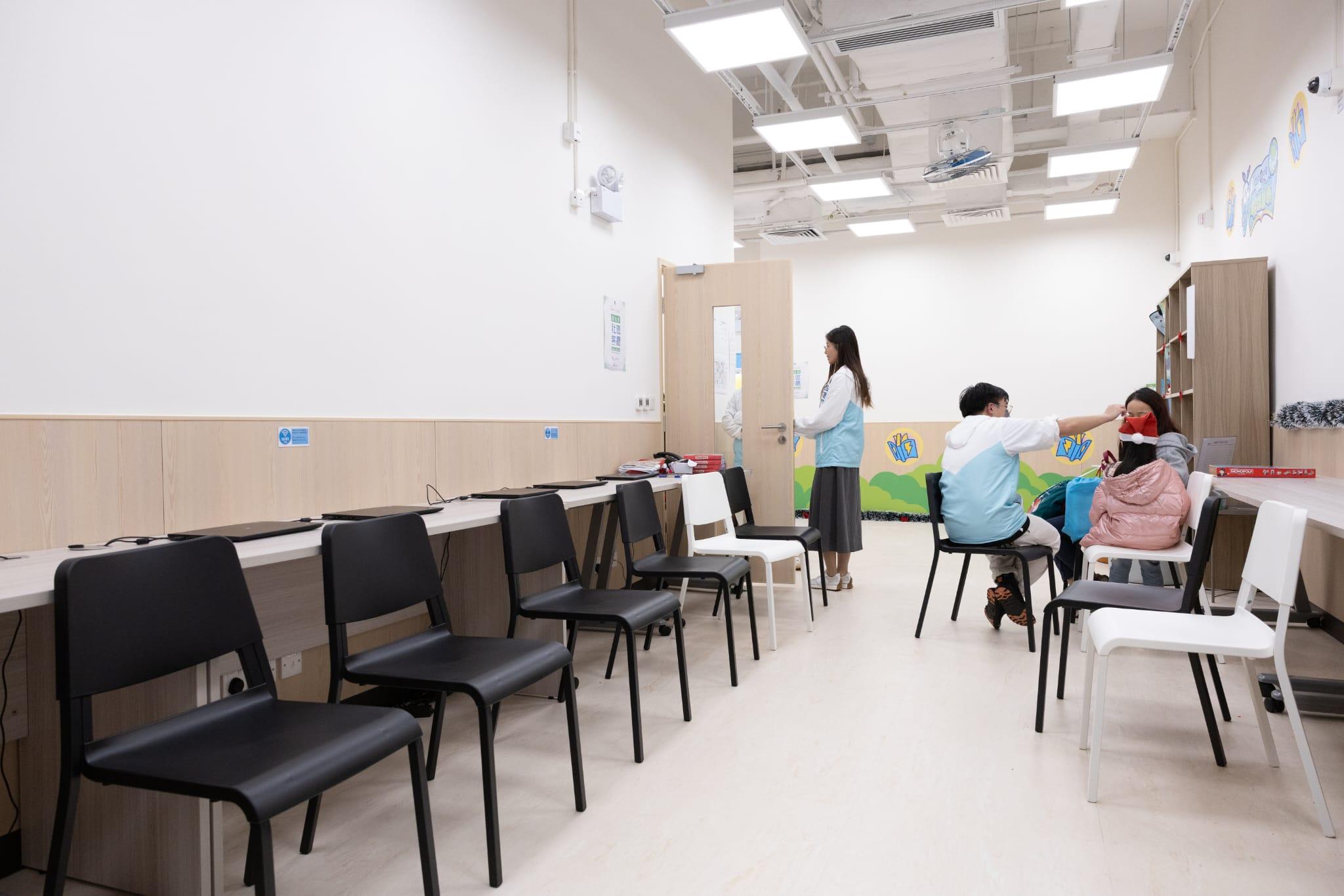 深水埗社區客廳開幕。