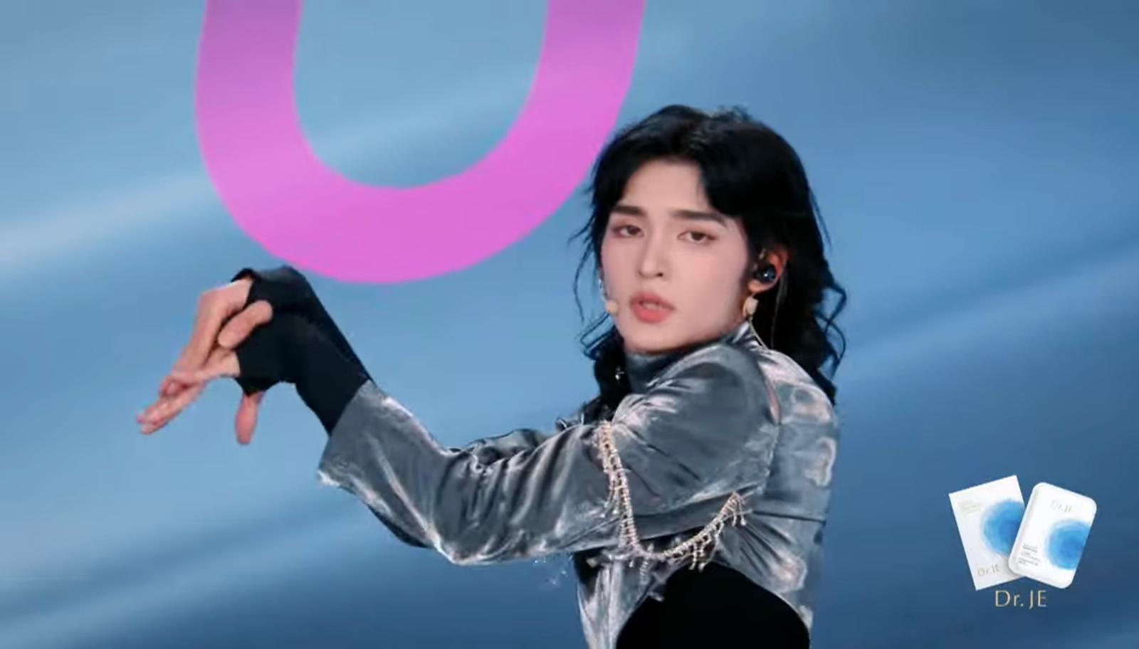 亞洲超星團|愛合Albert今年20歲,身高188cm(《亞洲超星團》截圖)