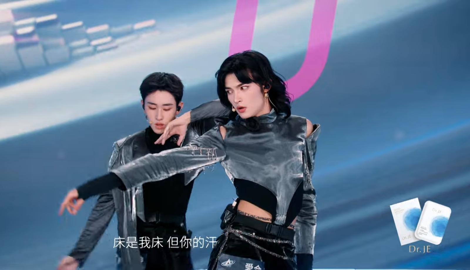 亞洲超星團|愛合Albert今年20歲,身高188cm(《亞洲超星團》截圖)