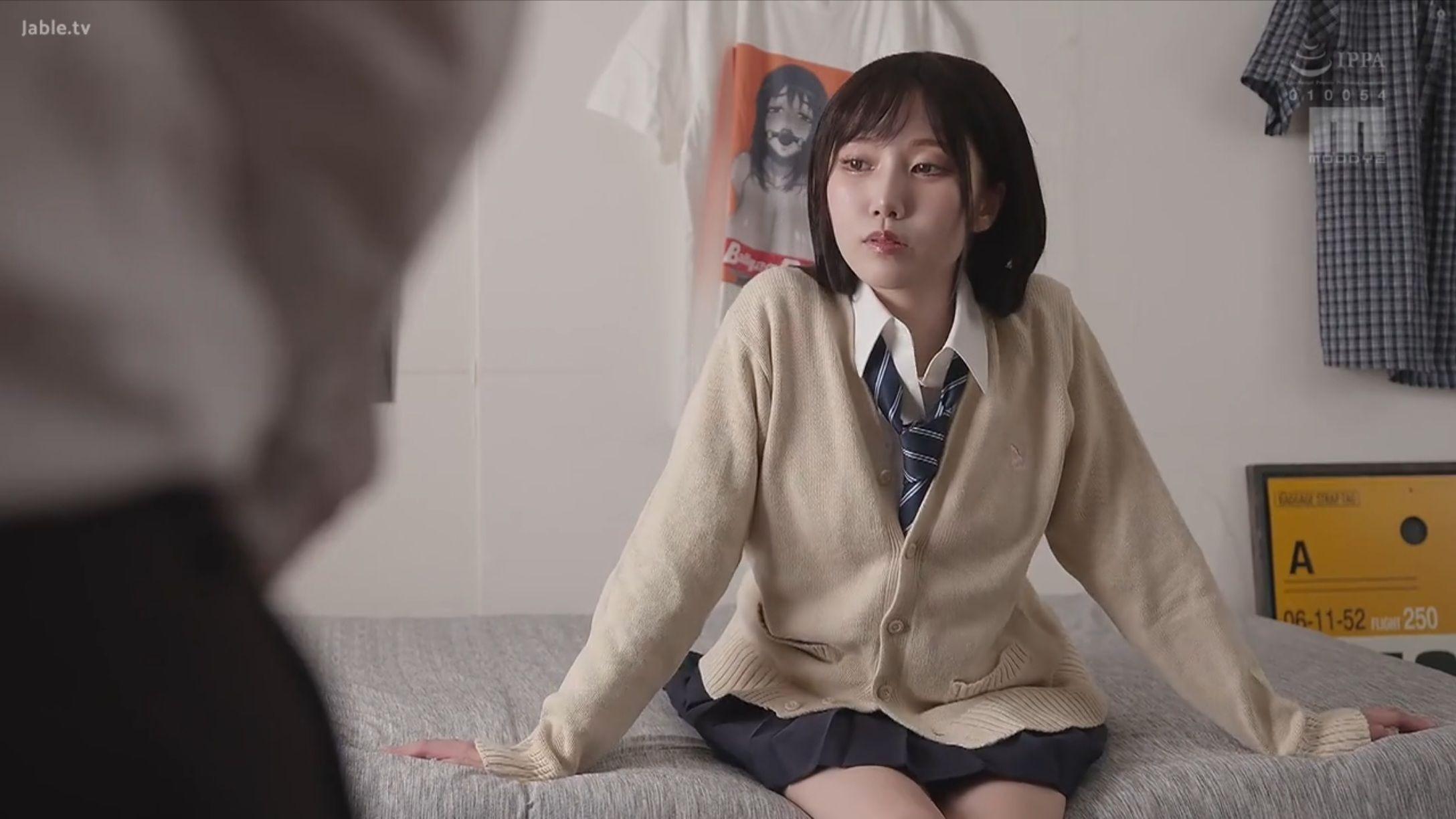 日本AV女優齋藤亞美里,在本周推出的新作中扮演高校生。