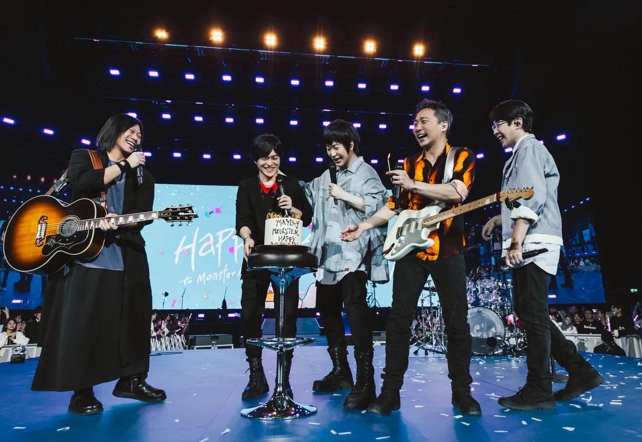 五月天假唱風波繼續發酵 阿信生日開腔回應登微博熱搜