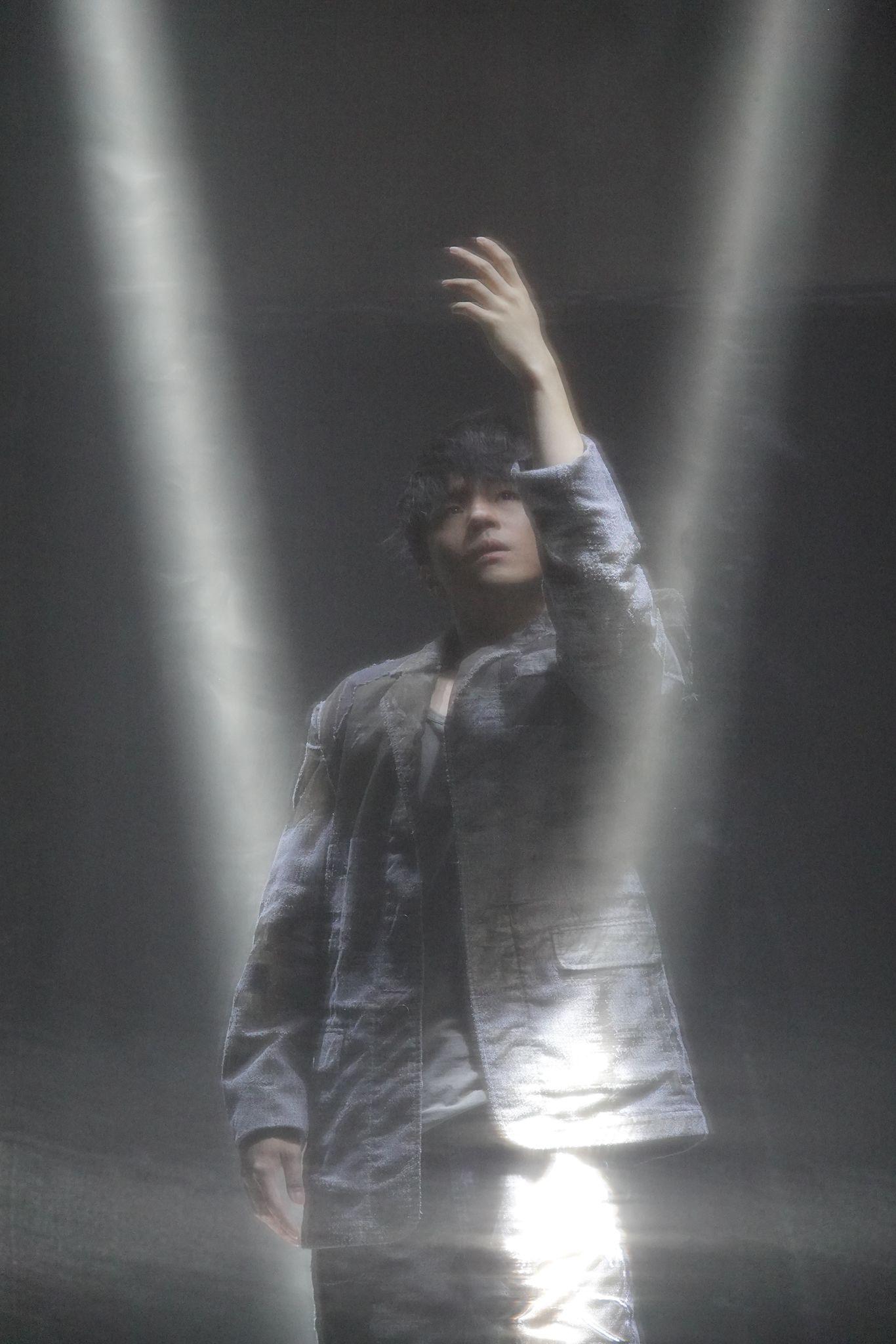 Ian陳卓賢苦練舞步為Hellosss送驚喜。